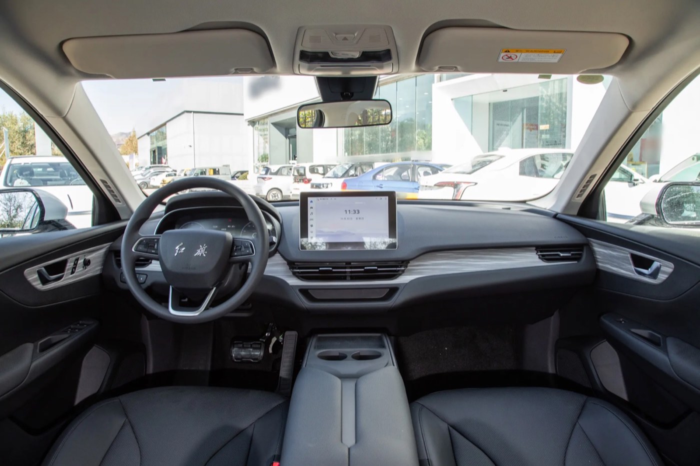 Hongqi E-QM5 2025 миниатюра 4